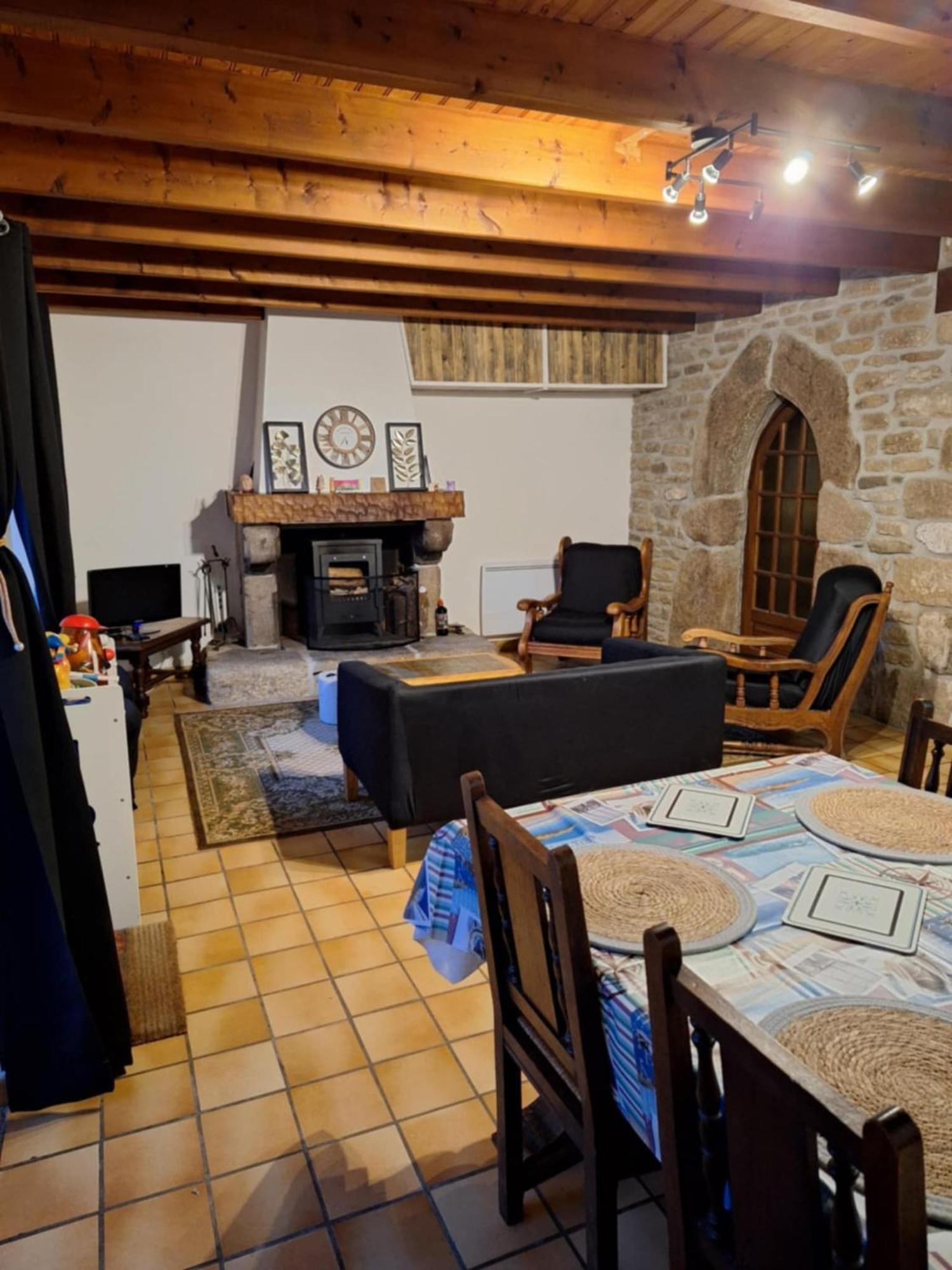 Gite Des Monts D'Arree La Feuillee エクステリア 写真